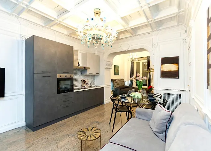 Navona Artist 7 *